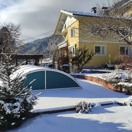 Kerschbaumer アパート *